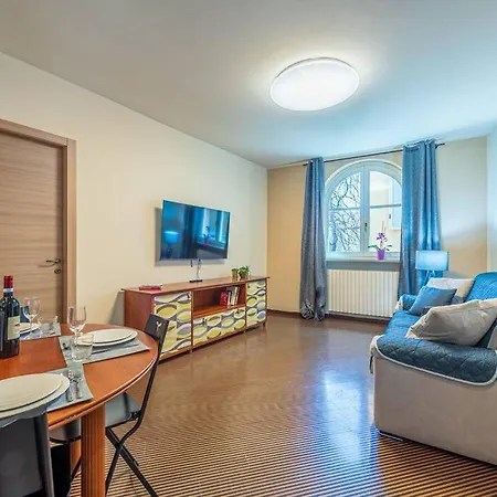 Accademia Apartment *